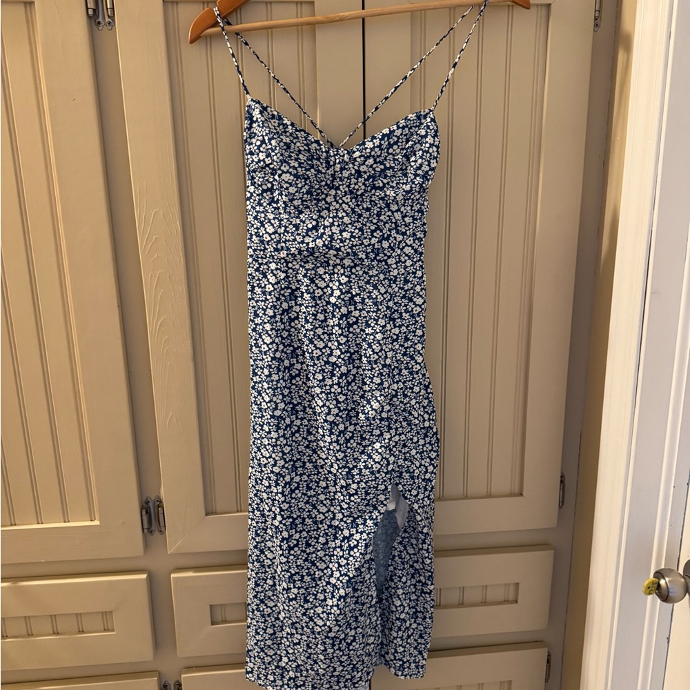 Princess Polly blue floral dress